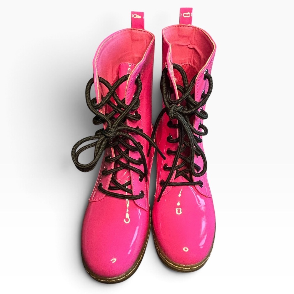 Shoe Dezigns Hot Pink Patent Glossy Combat Boots Women Size 7 Lace Up Lug Sole